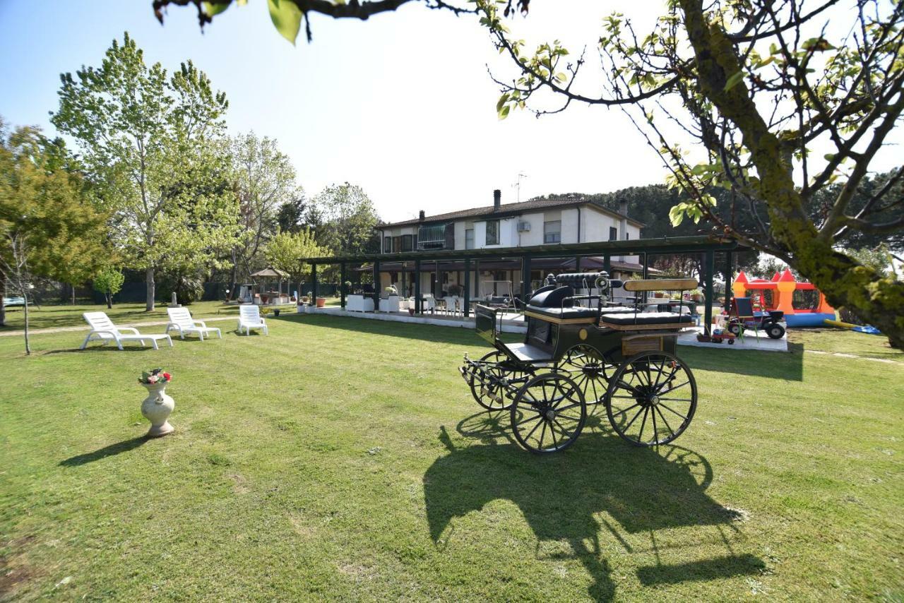 Villa Isabella Marina di Grosseto Bagian luar foto